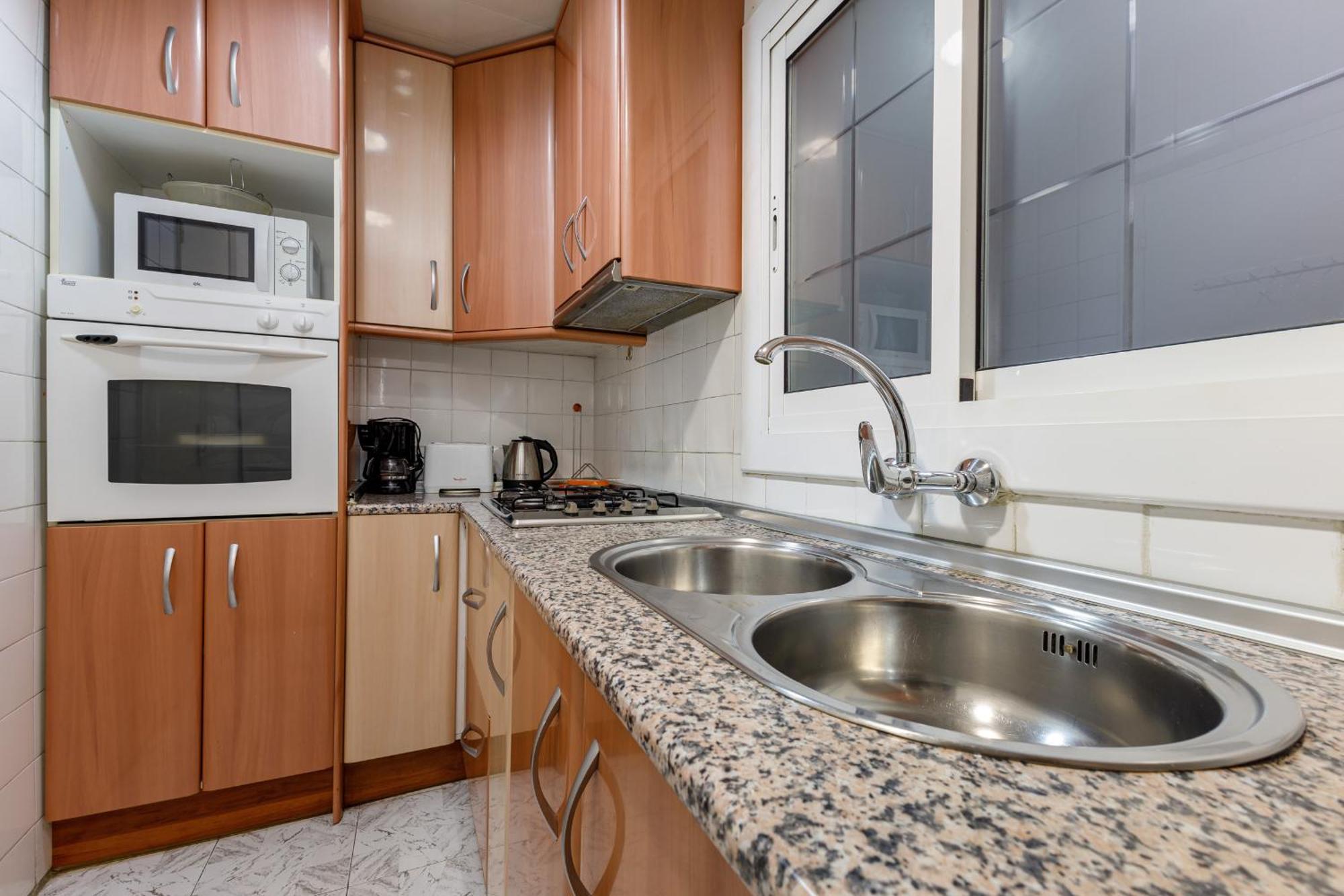 Besos - Bright Apartment Close To Congress & Port Sant Adria de Besos Εξωτερικό φωτογραφία