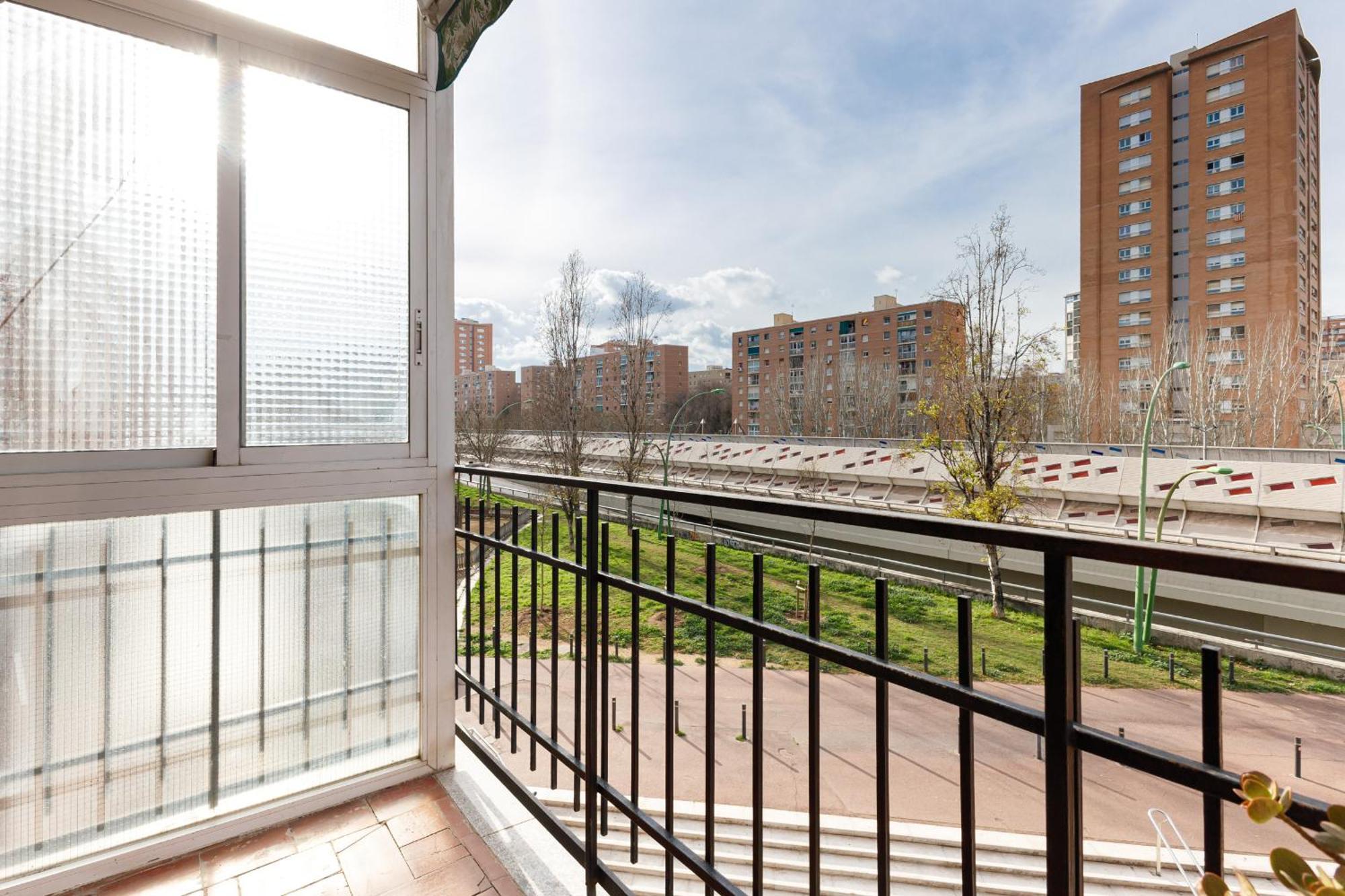 Besos - Bright Apartment Close To Congress & Port Sant Adria de Besos Εξωτερικό φωτογραφία