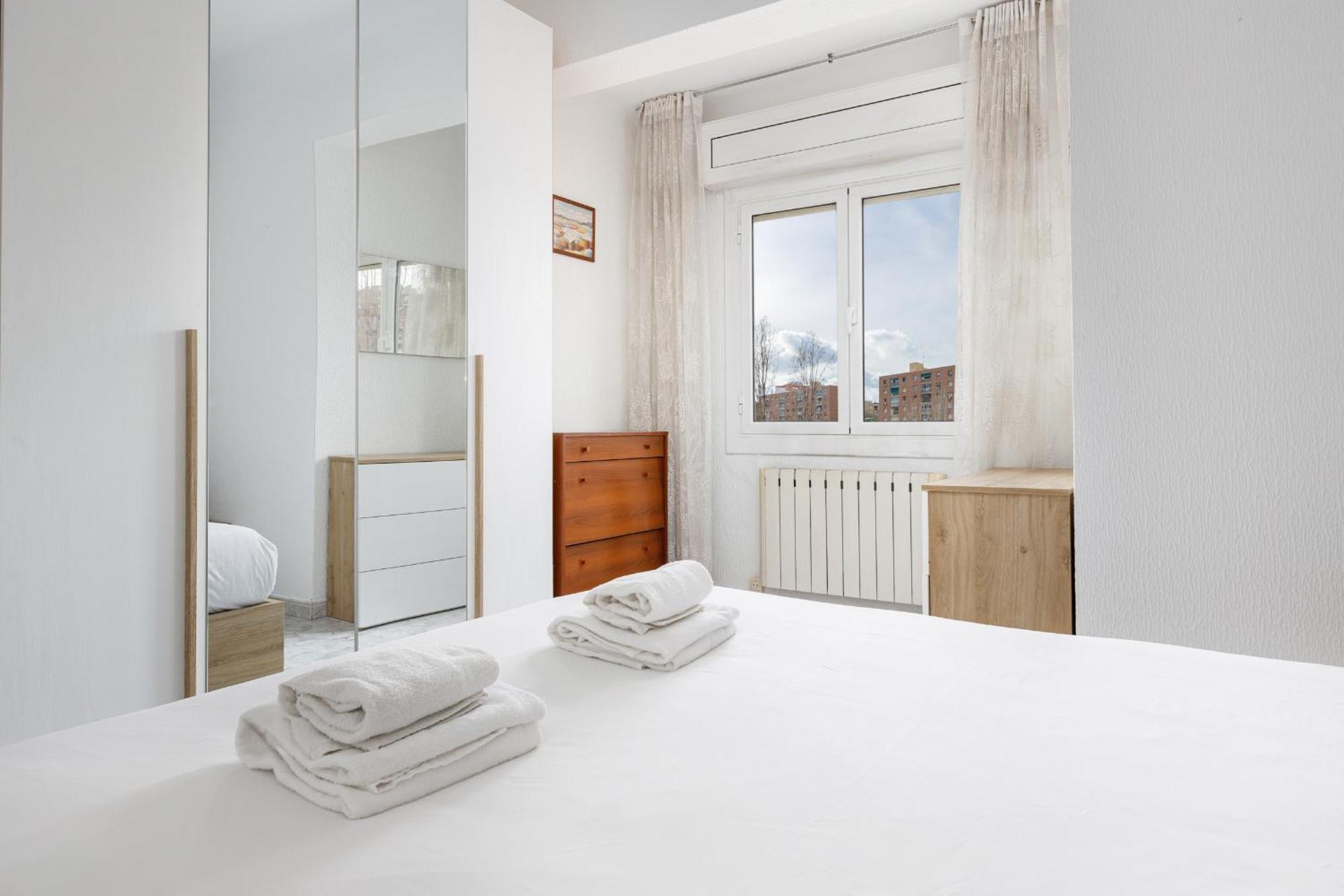 Besos - Bright Apartment Close To Congress & Port Sant Adria de Besos Εξωτερικό φωτογραφία