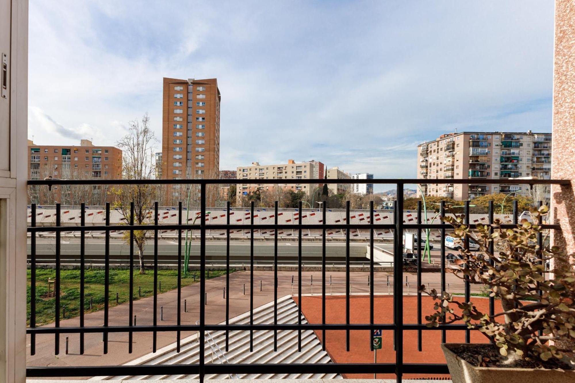 Besos - Bright Apartment Close To Congress & Port Sant Adria de Besos Εξωτερικό φωτογραφία