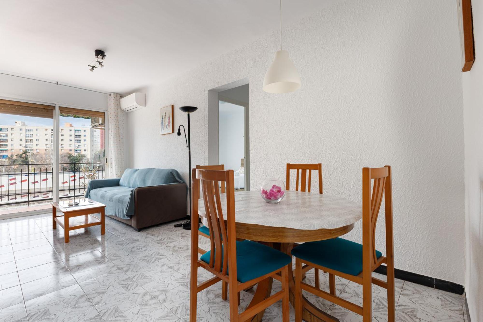 Besos - Bright Apartment Close To Congress & Port Sant Adria de Besos Εξωτερικό φωτογραφία